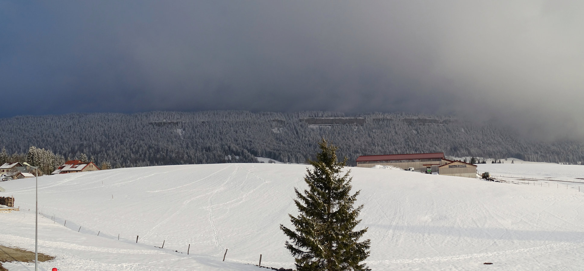 Sous le Risoux, chapelledesbois.eu