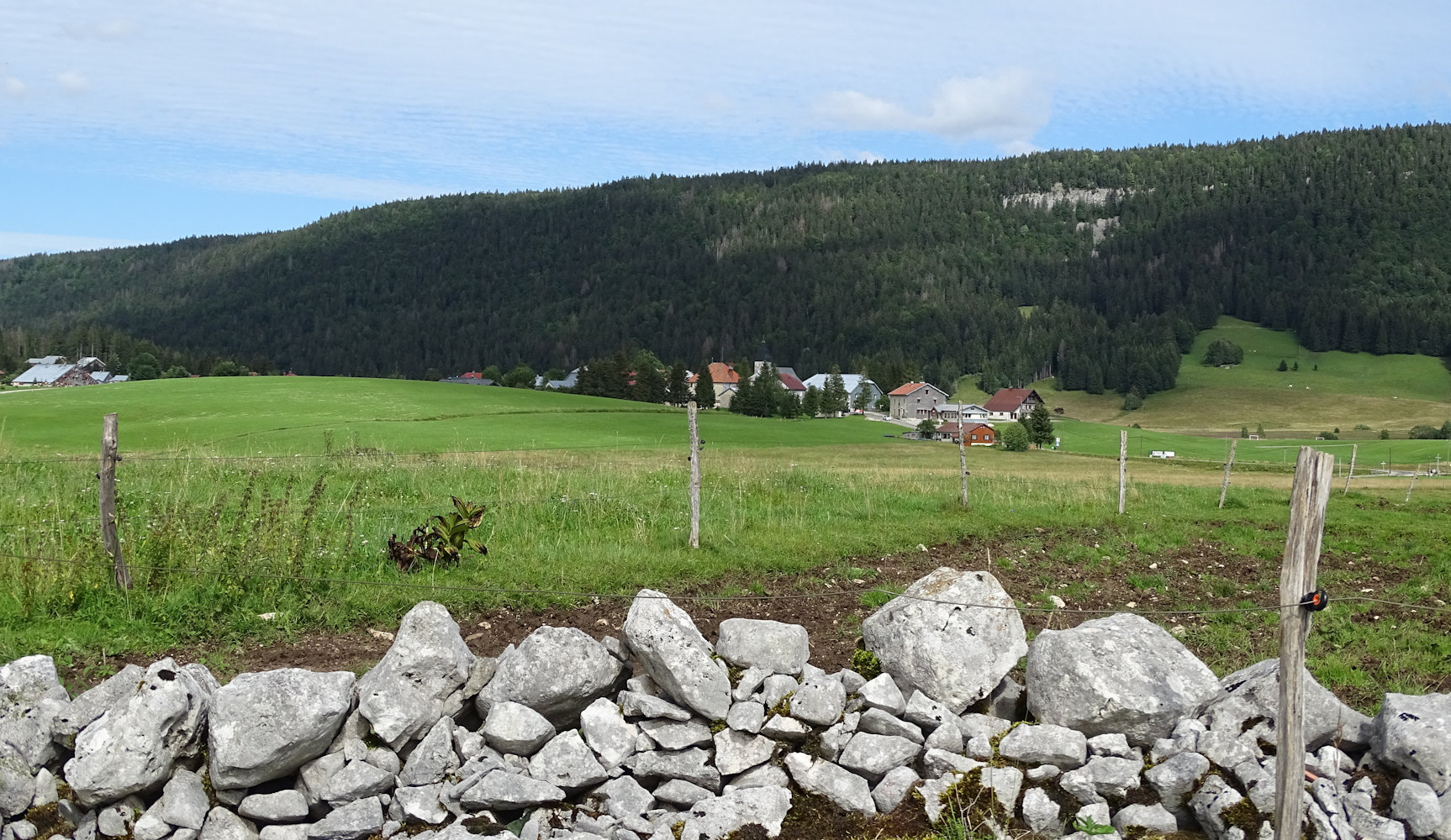 Le massif du Mont Blanc vu du Jura